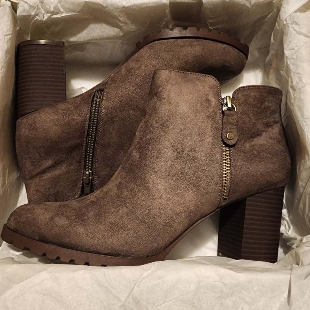 NIB Style & Co. Womens Ideef booties